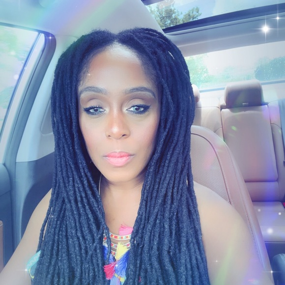 Meet your Posher, Brandy - Picture 11 of 15